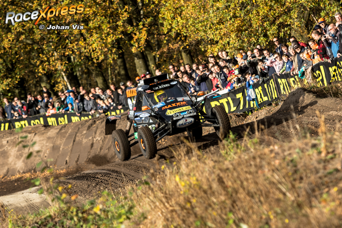 Maxxis Dakarteam by SuperB